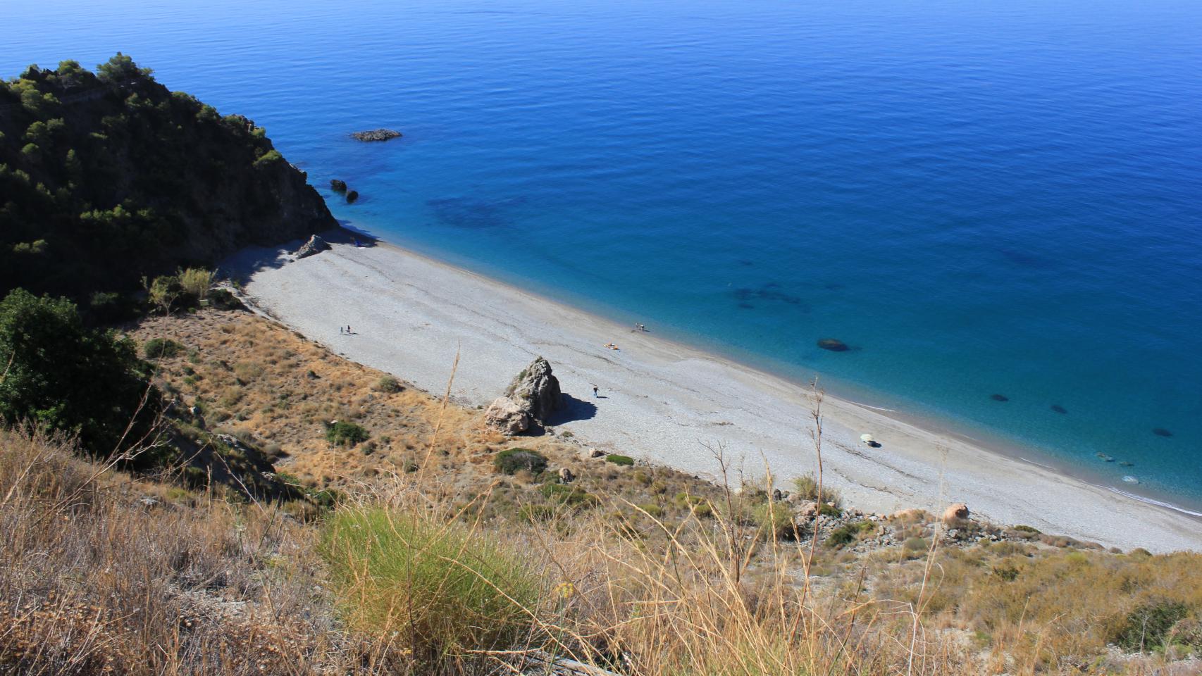 Playas nudistas de Málaga sonría al pajarito imagen