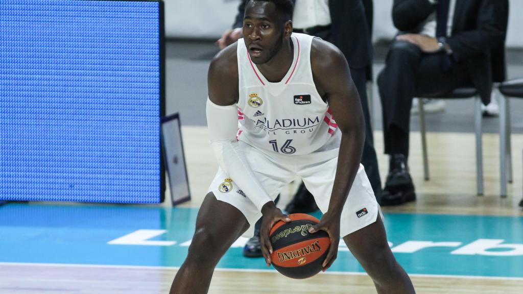 Usman Garuba durante un partido de esta temporada con el Real Madrid de baloncesto