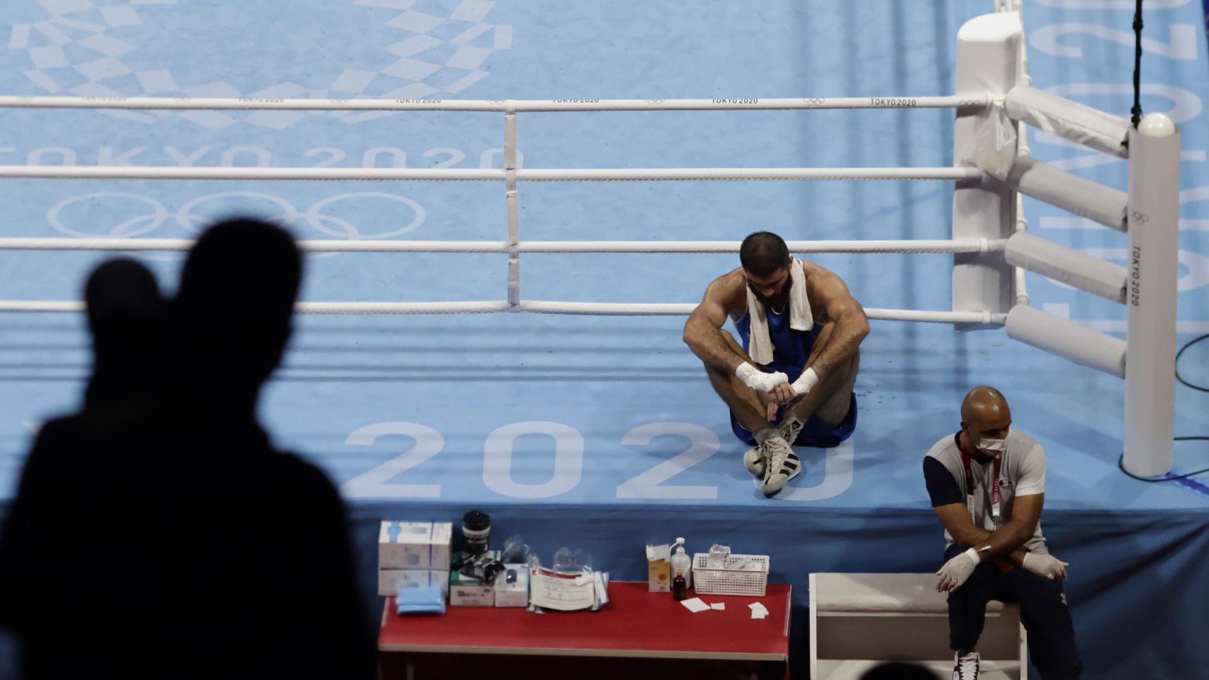 Mourad Aliev: La protesta más viral de Tokio 2020 en boxeo ...