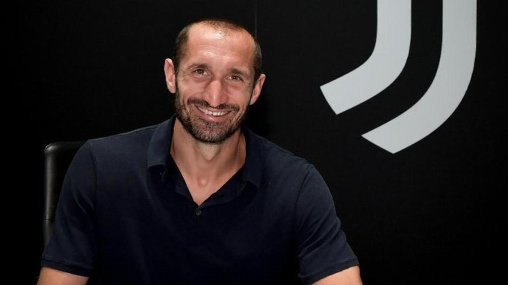 Giorgio Chiellini, en la firma de su renovación con la Juventus