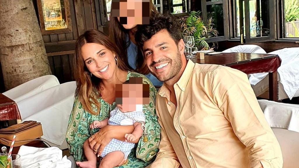 La feliz familia de cuatro, en una fotografía del perfil de Instagram de la actriz.