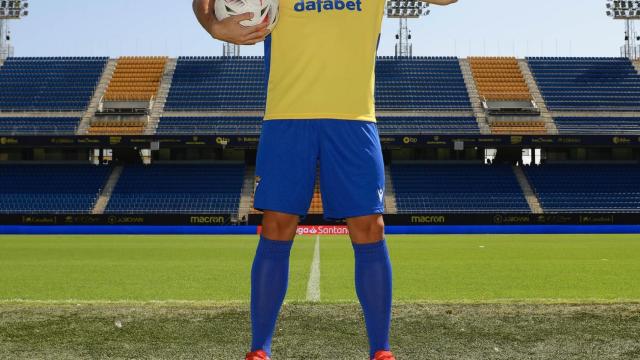 Martín Calderón, en su presentación como nuevo jugador del Cádiz