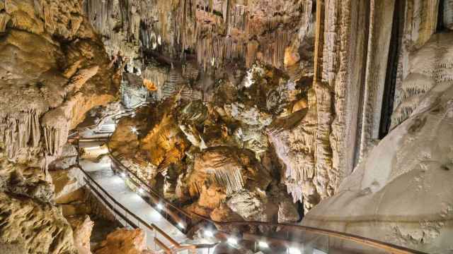 La belleza de las galerías de la Cueva de Nerja es abrumadora.