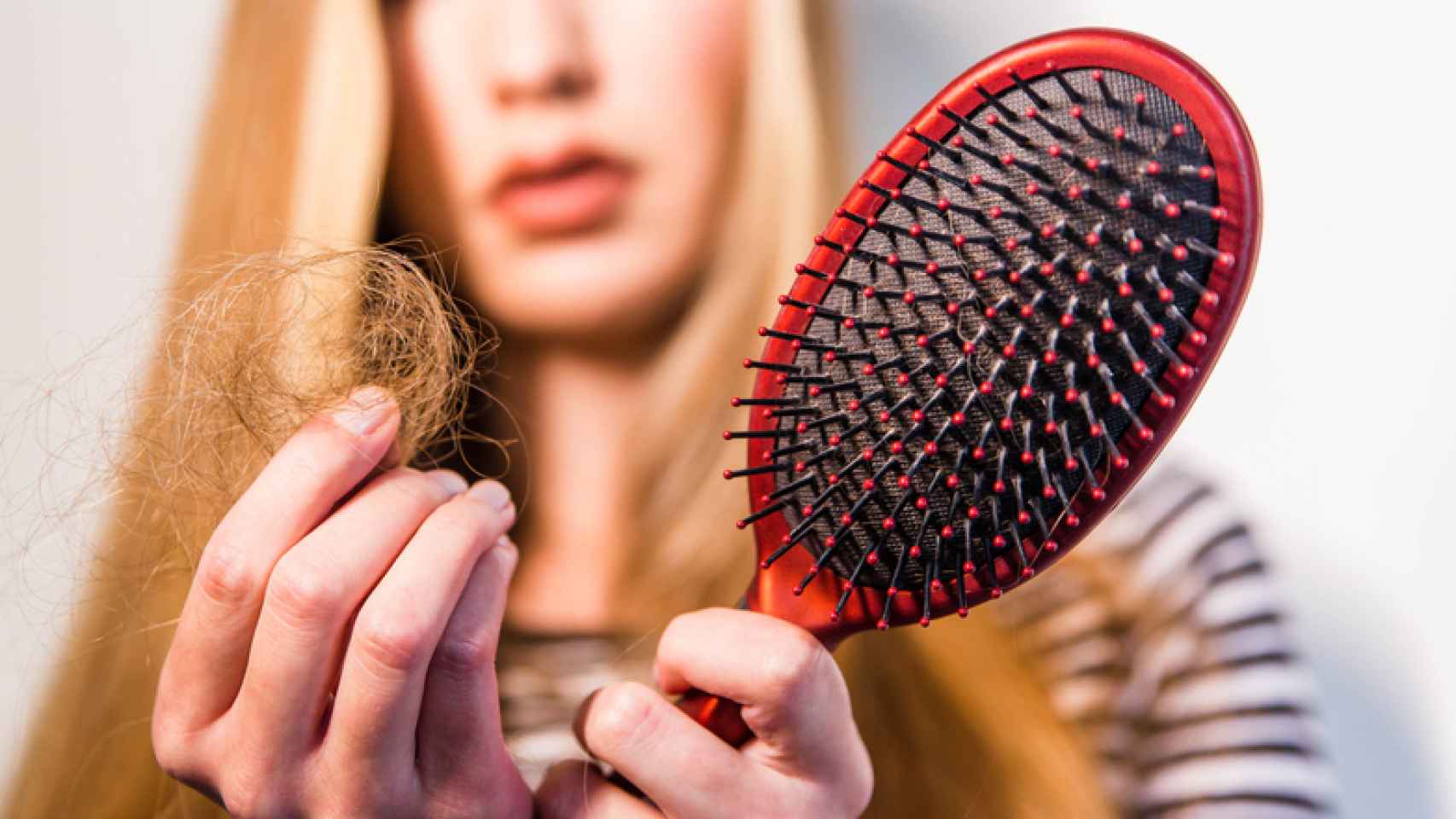 trampa Venta anticipada Gran engaño Cómo frenar la caída del cabello con remedios caseros