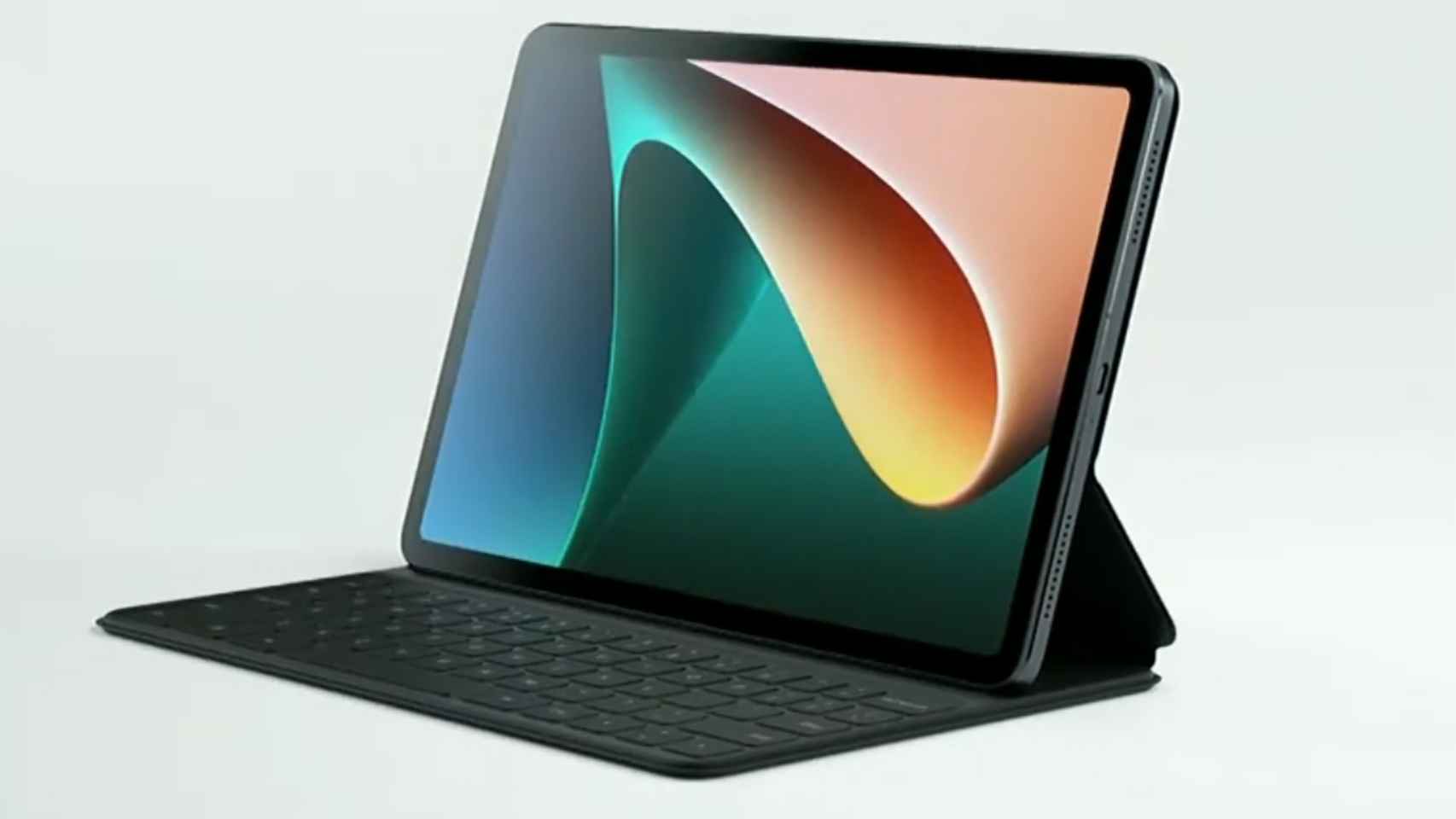 Tablet Android con funda teclado para aprovechare sus posibilidades