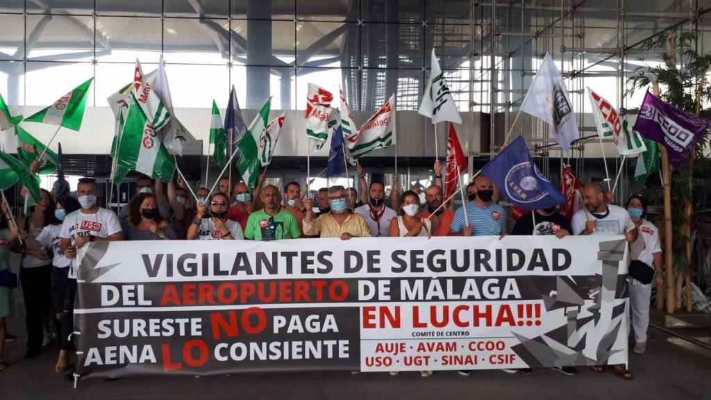 Seguridad del aeropuerto de Málaga inicia una huelga por incumplimientos de la concesionaria