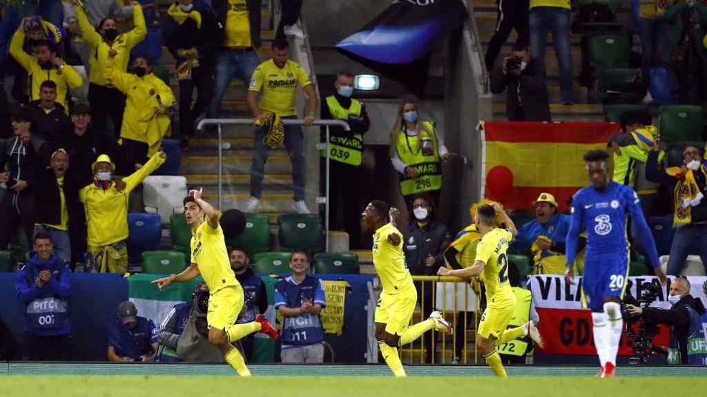Gerard Moreno celebra el gol del Villarreal en la final de la Supercopa de Europa 2021