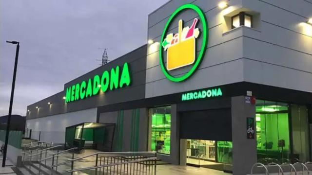 El nuevo pan para hamburguesa de Mercadona que vuela de las estanterías: a 0'40 € la unidad