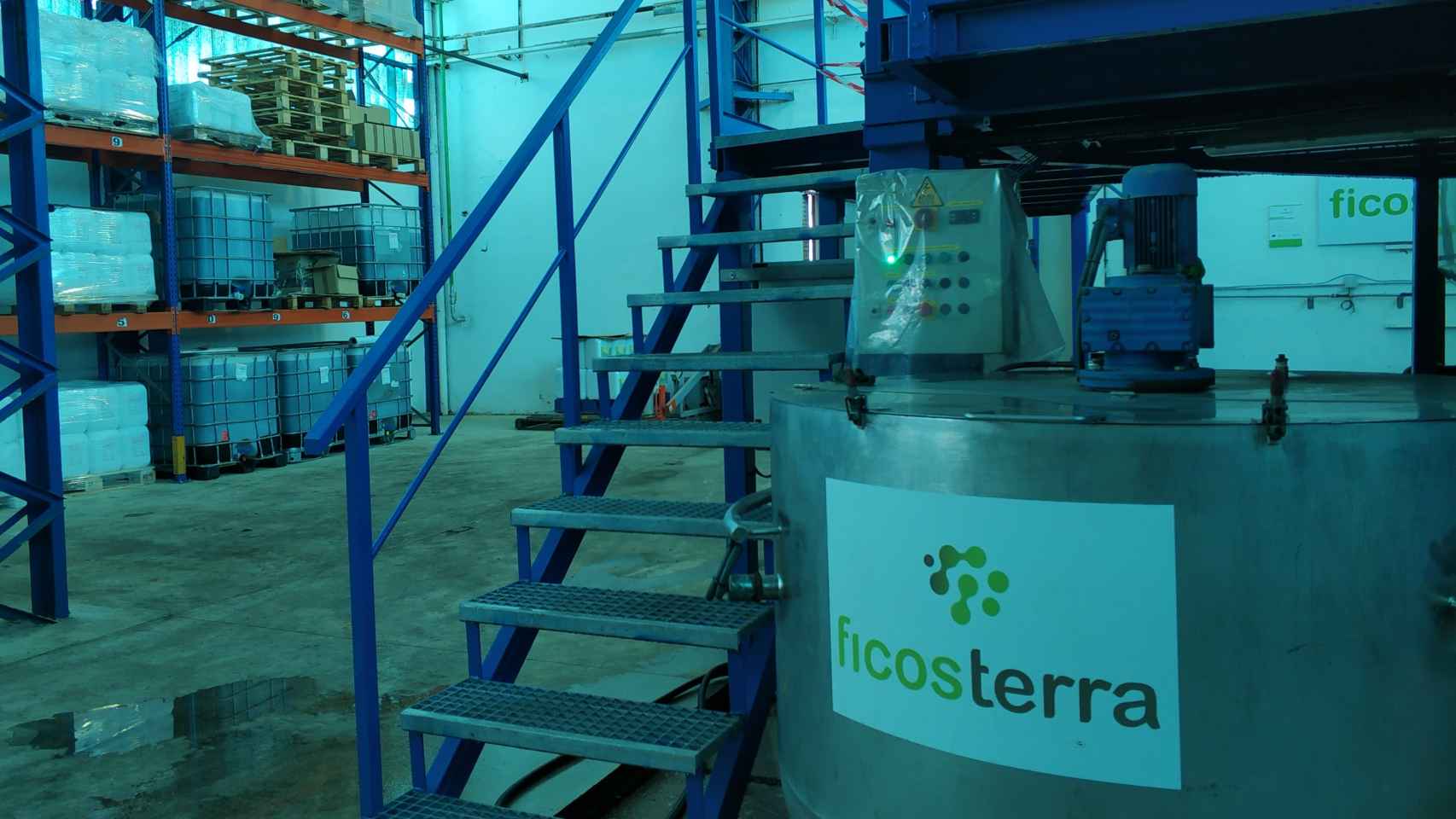 Instalaciones de la empresa Ficosterra con sede en Burgos y en México.