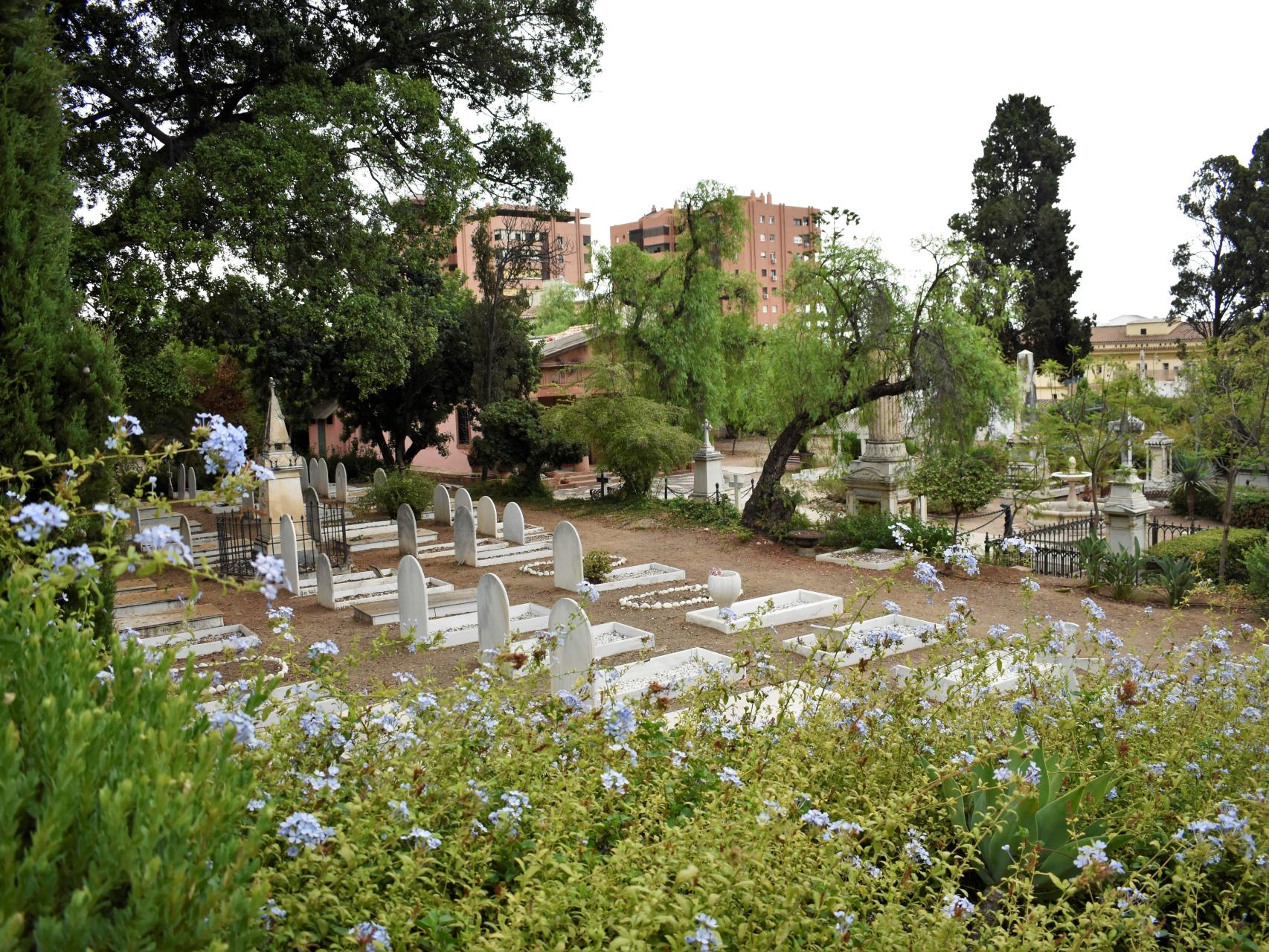 Un paseo por el increíble cementerio inglés de Málaga