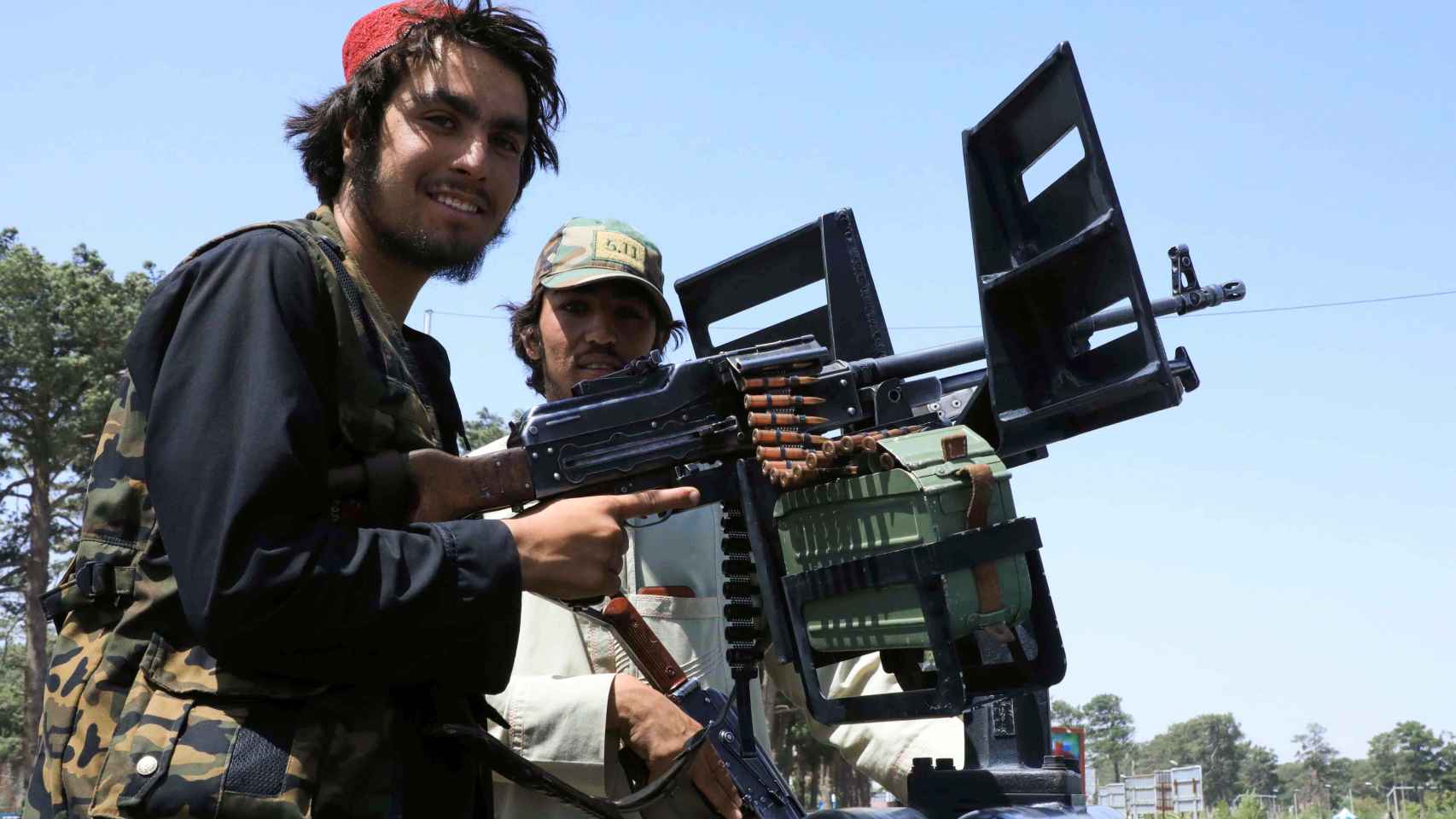 Los talibanes llegan a Kabul y toman el control de Afganistán dos décadas  después