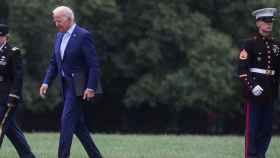 Joe Biden en Fort McNair, de camino a la Casa Blanca para comparecer por la retirada de Afganistán.