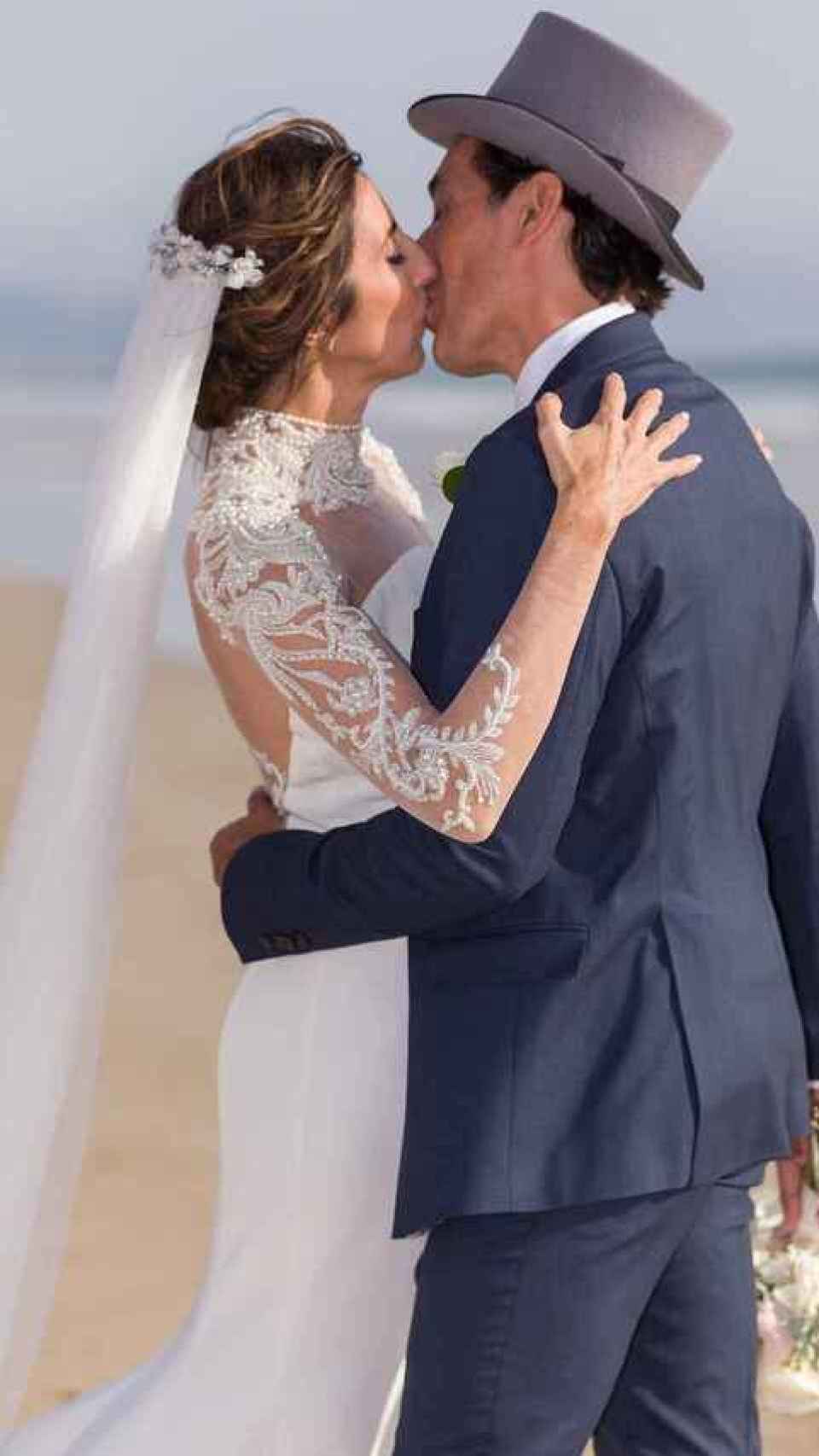 Paz Padilla y Antonio Vidal se casaron en su adorada playa de Zahara de los Atunes en 2016.