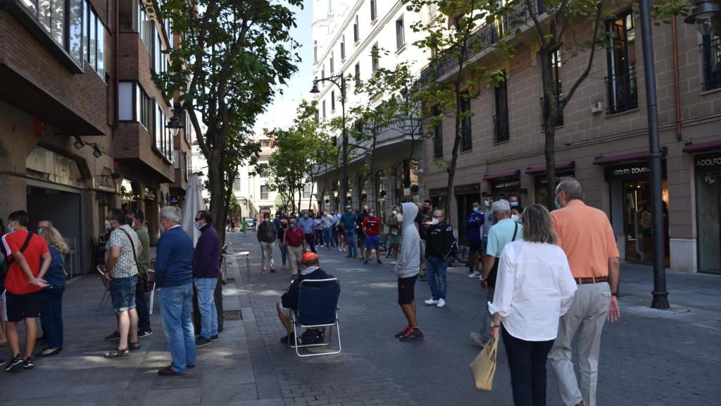 VÍDEO | La eterna cola en las oficinas del Real Valladolid para cambiarse  de localidad