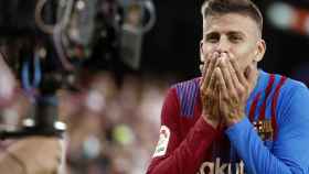 Gerard Piqué celebra un gol con el Barcelona