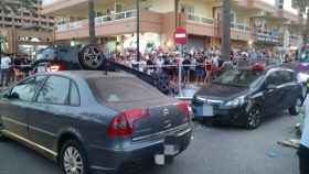 El coche implicado en el accidente en el que ha muerto un ciclista en Fuengirola.
