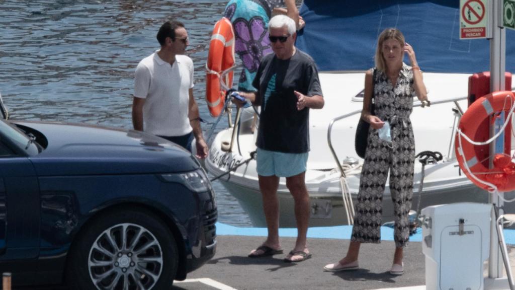 Enrique Ponce, Ana Soria y el padre de ésta.