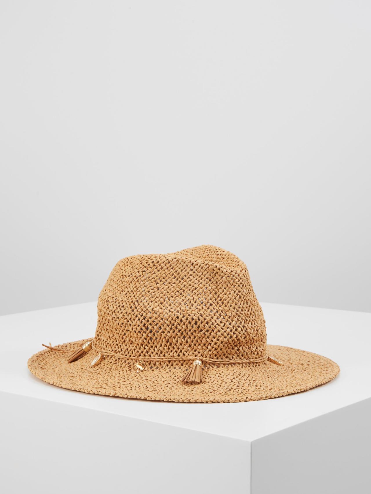 Comprensión Estéril Rango Los 10 sombreros de mujer con los que conquistarás la playa este agosto:  ¡hazte con tu favorito!