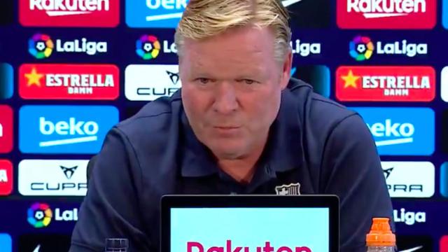 Ronald Koeman en rueda de prensa con el Barça