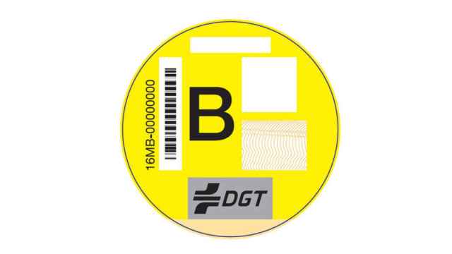 Etiqueta B de la DGT.