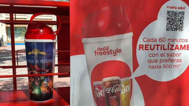 Coca-Cola se alía con Parque Warner para instalar un innovador sistema de dispensado de bebidas en España