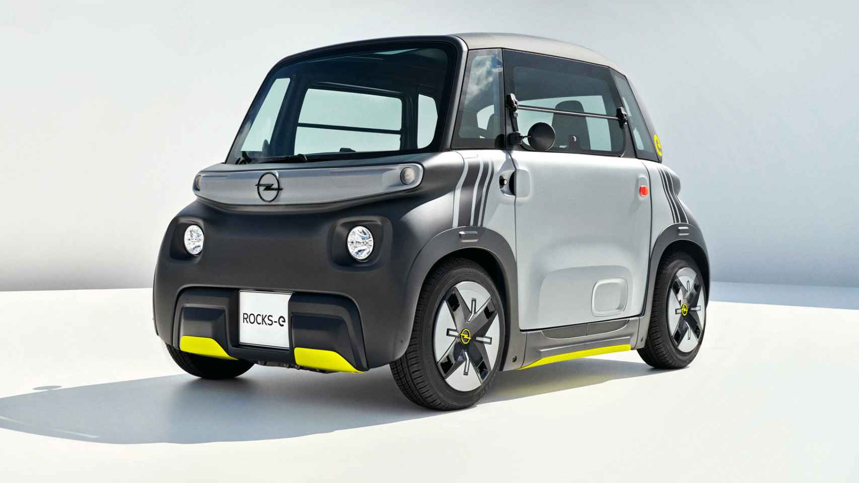 Opel se apunta a los 'minicoches': así es este pequeño eléctrico que rondará los 7.000 euros