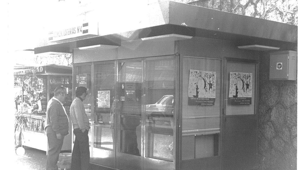 Imagen del quiosco de lotería en los años 70.