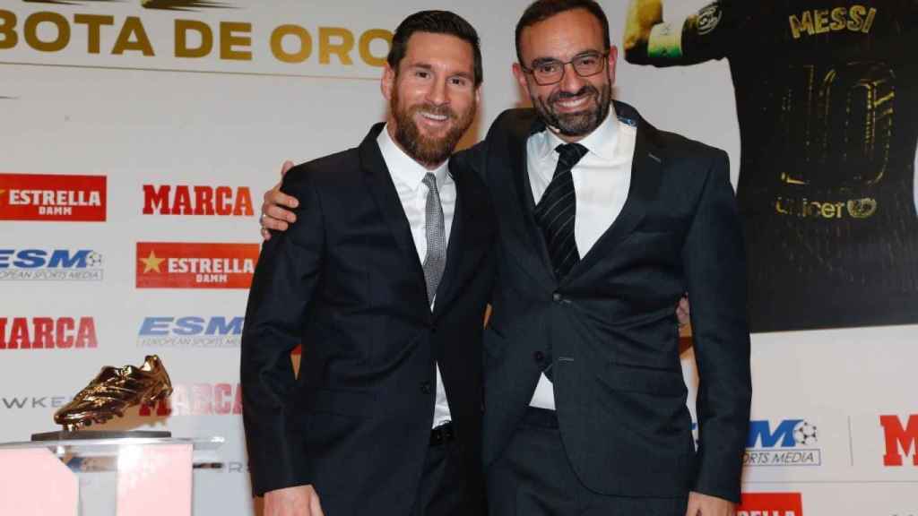 Edu García, durante su etapa como director de Radio Marca, junto a Leo Messi.