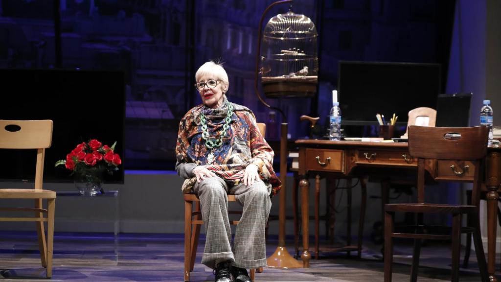 Concha Velasco, durante su obra de teatro 'La habitación de María'.