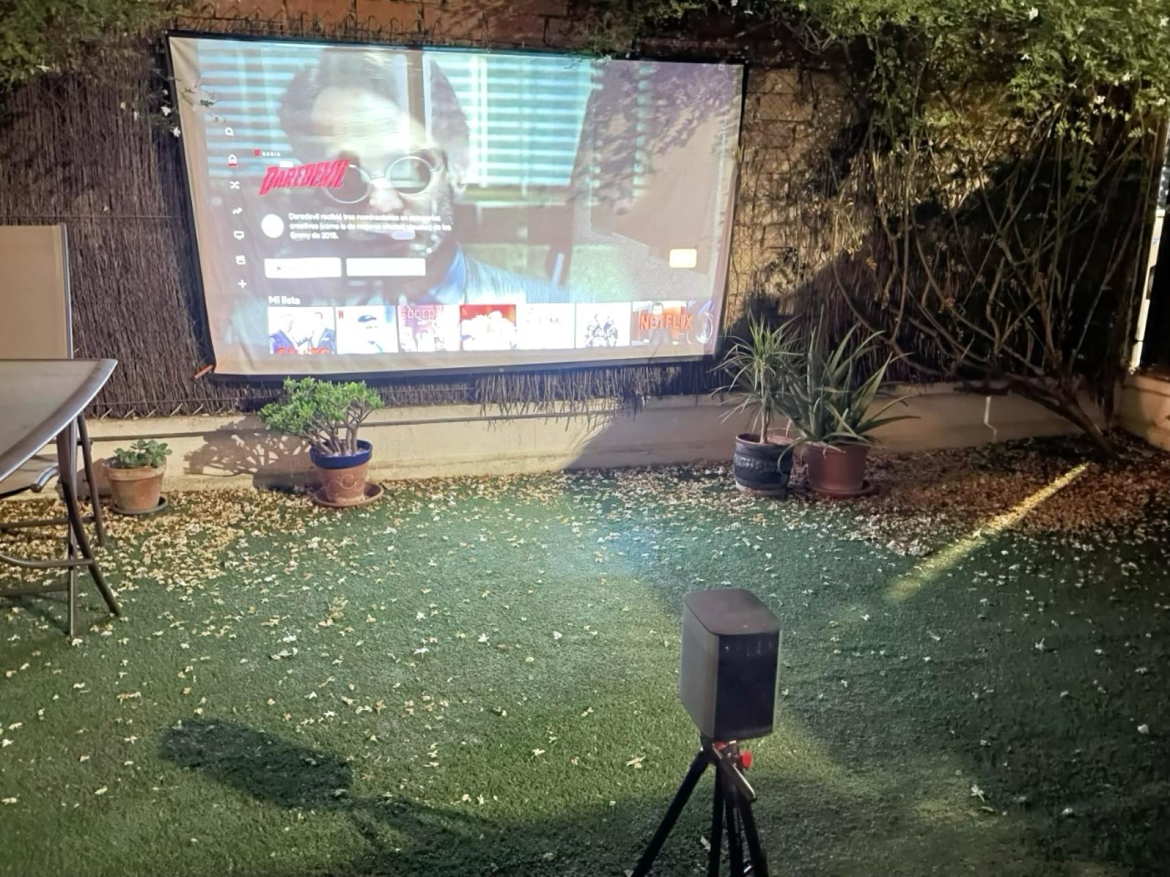 Xgimi Halo: probamos el proyector portátil con Android TV y diseño