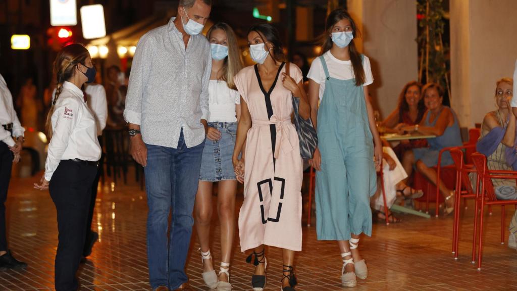 La Familia Real, durante una salida informal en Palma de Mallorca, el pasado 10 de agosto.