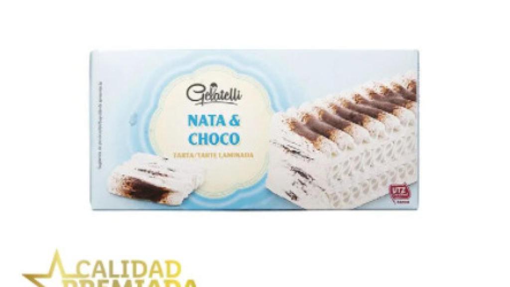 Cream and chocolate ice cream cake
