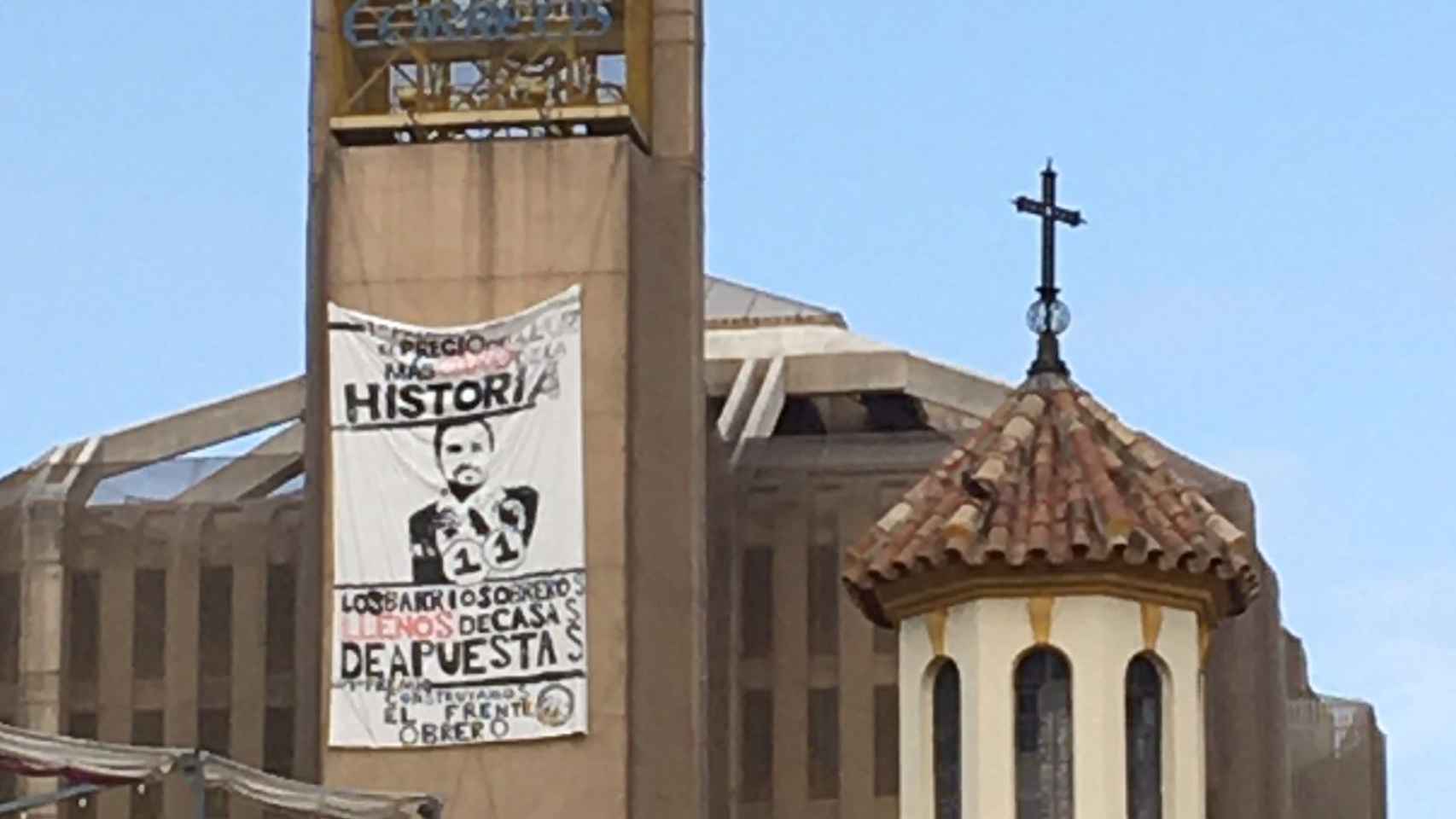 La pancarta contra Alberto Garzón en Málaga.