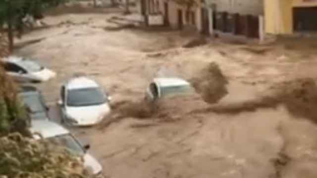 Una brutal tromba de agua inunda Toledo y pueblos de alrededor como Guadamur y Polán