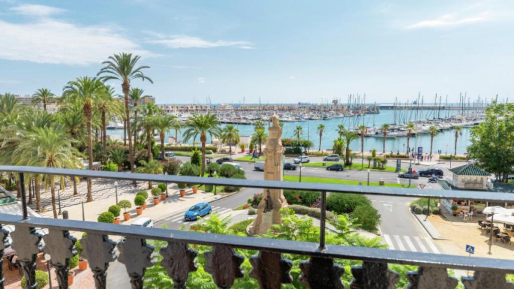 Vistas de la Casa Alberola, Alicante.