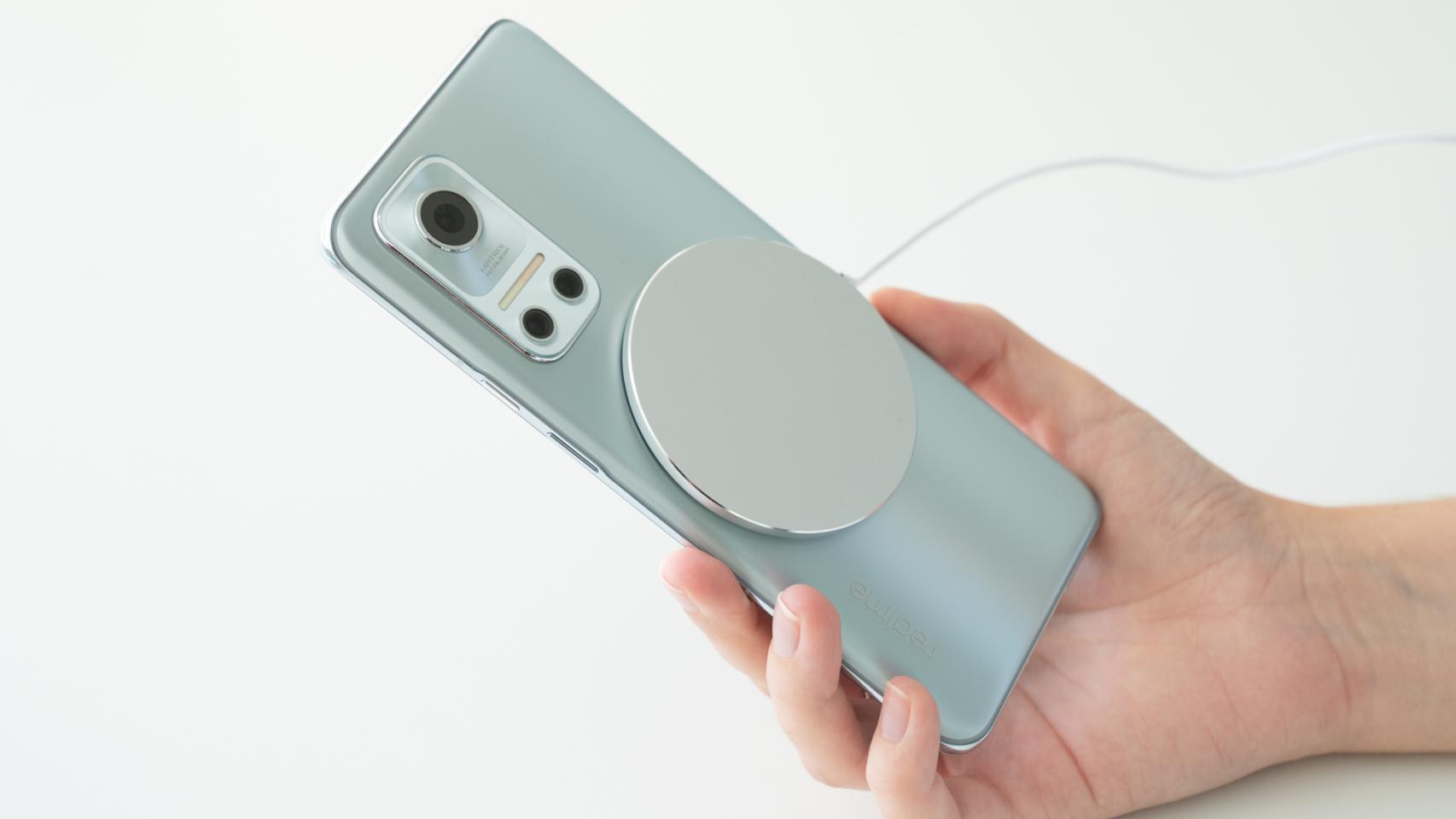 Apple lanza la batería externa con MagSafe para los iPhone 12