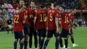 Los jugadores de España celebran su victoria ante Georgia