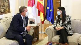 El presidente de Castilla-La Mancha, Emiliano García-Page, este miércoles en Toledo con Inés Arrimadas, líder nacional de Ciudadanos. Foto: Óscar Huertas
