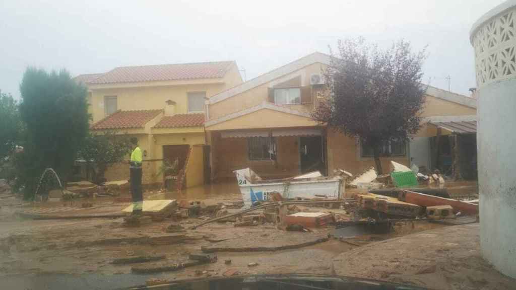 Una de las viviendas de Cobisa afectada por las riadas.