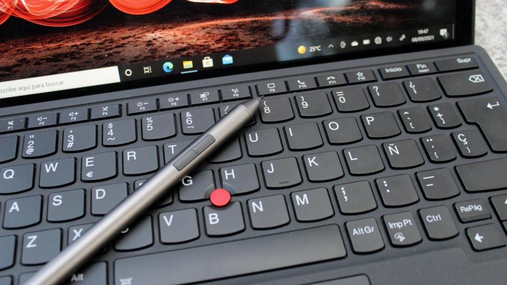 ThinkPad X12 Detachable