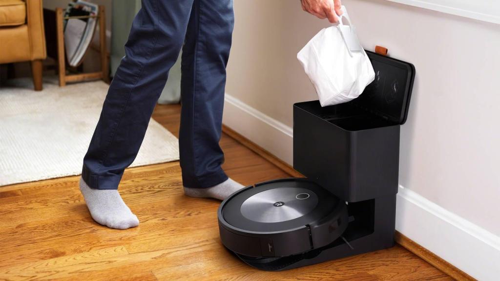 Roomba j7+