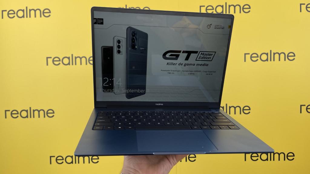 Así es el Realme Book, el primer portátil de la firma china.