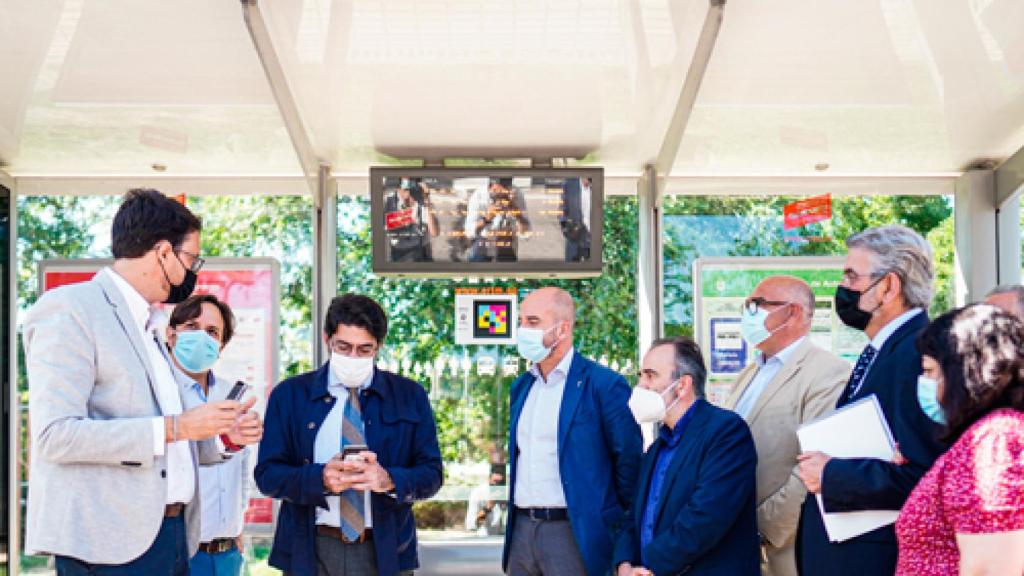 Una de las marquesinas inteligentes de la red de transportes de la Comunidad de Madrid.