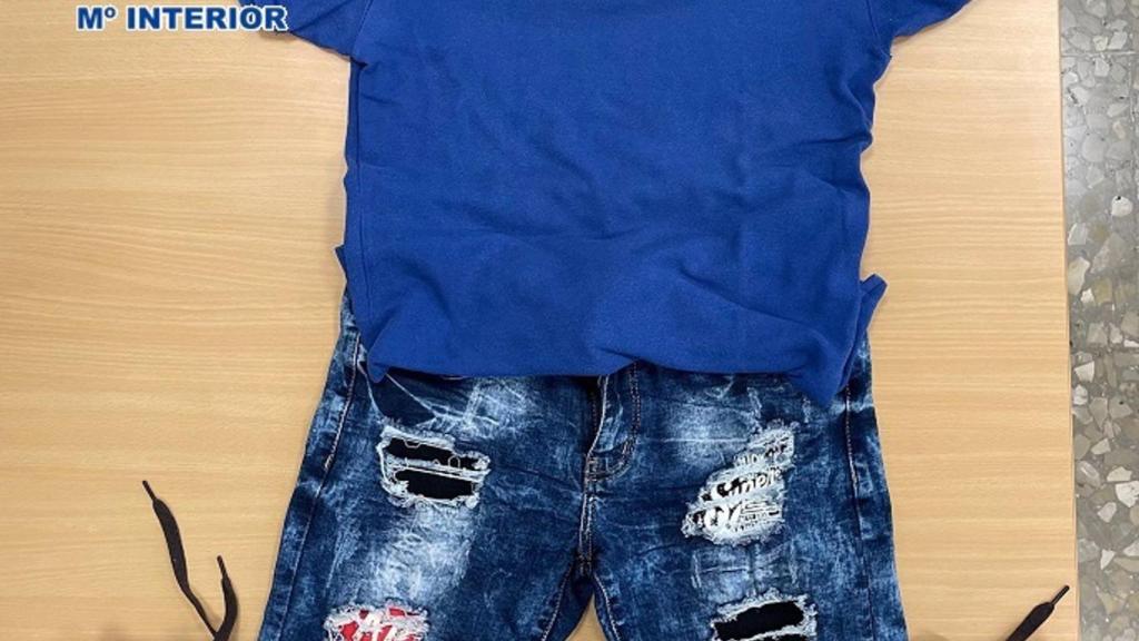 Ropa con la que actuaba presuntamente el detenido por robos violentos.