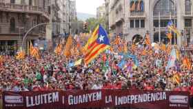 Imagen de una celebración de la Diada por las calles de Barcelona.