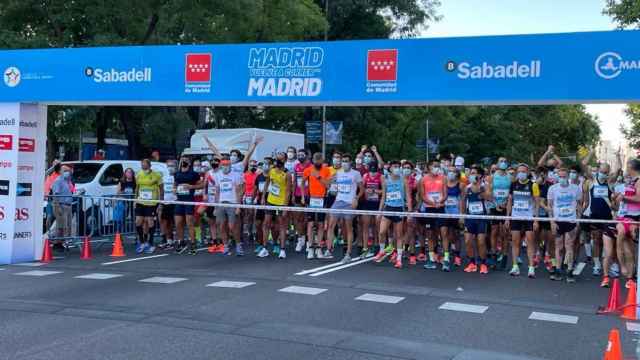La salida de la carrera Madrid vuelve a correr por Madrid de 2021