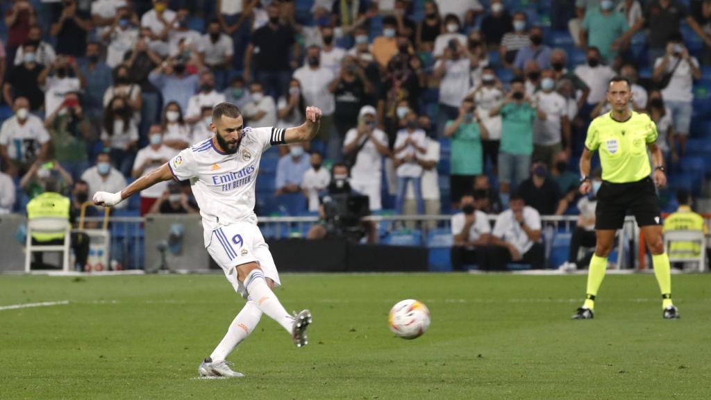 Karim Benzema marca su tercer gol al Celta de Vigo desde el punto de penalti