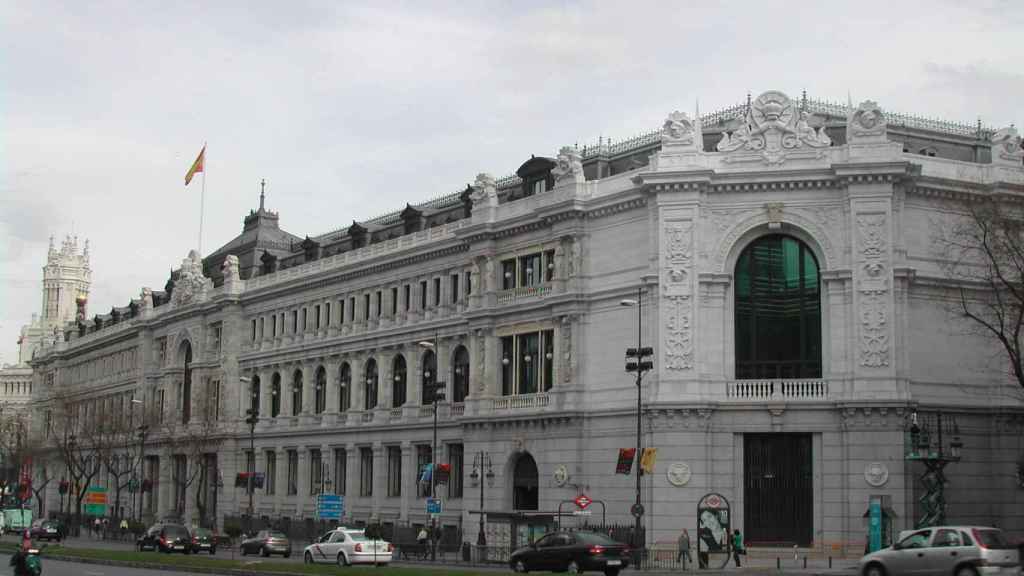 Fachada recientemente restaurada de la sede del Banco de España en Madrid.
