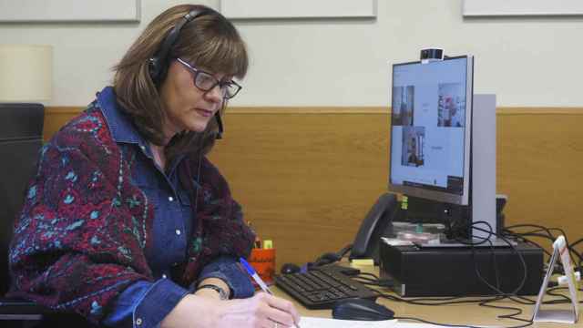 Archivo - Nuria Duque durante una reunión telemática en su despacho el pasado mes de febrero