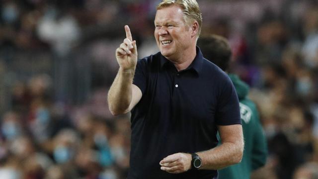 Ronald Koeman, en un partido del Barcelona en la Champions League 2021/2022